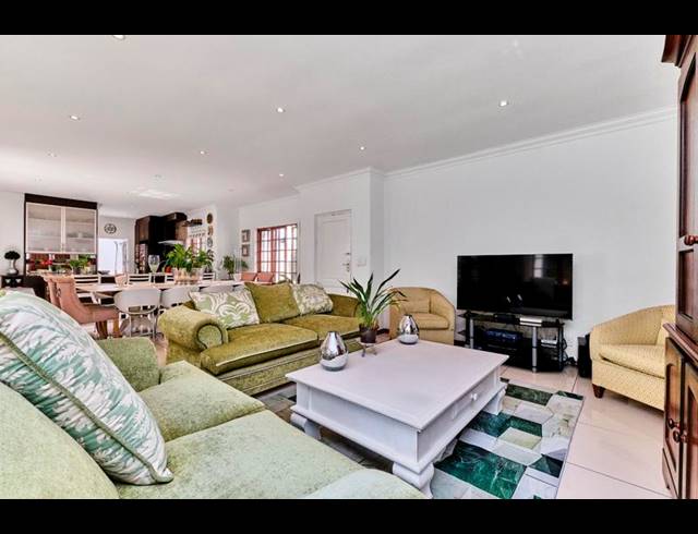 3 BEDROOM HOUSE FOR SALE IN STRATHAVON